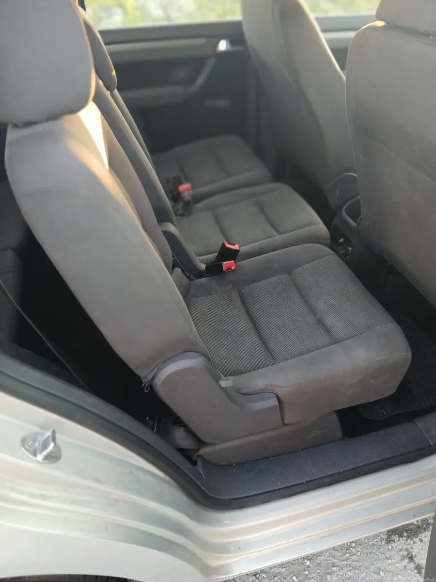Volkswagen Touran 2009 - Image 6