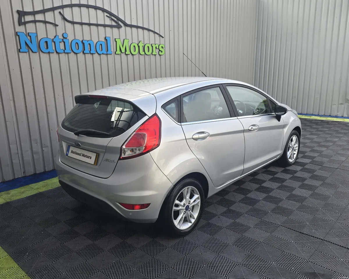 2017 Ford Fiesta ZETEC 1.0 PETROL - Image 3