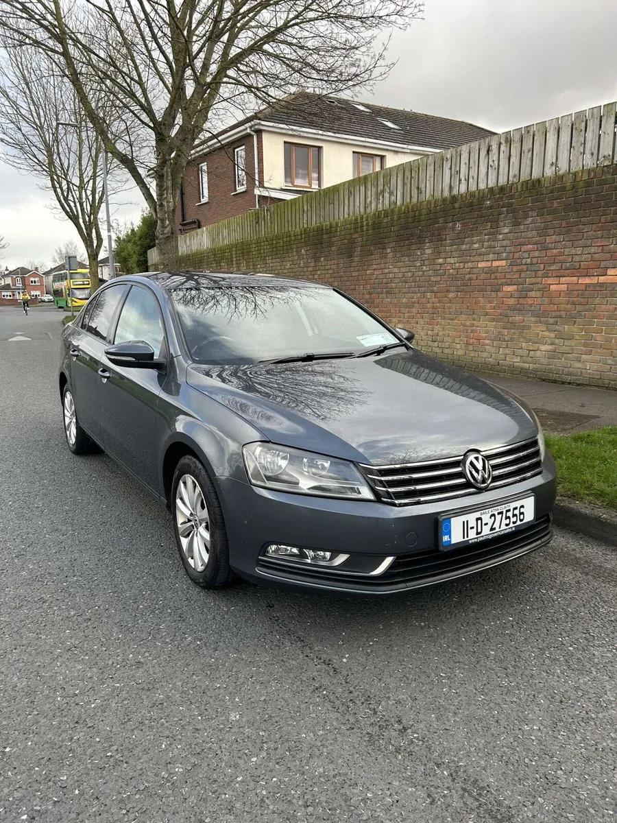 Volkswagen Passat 2011 - Image 1