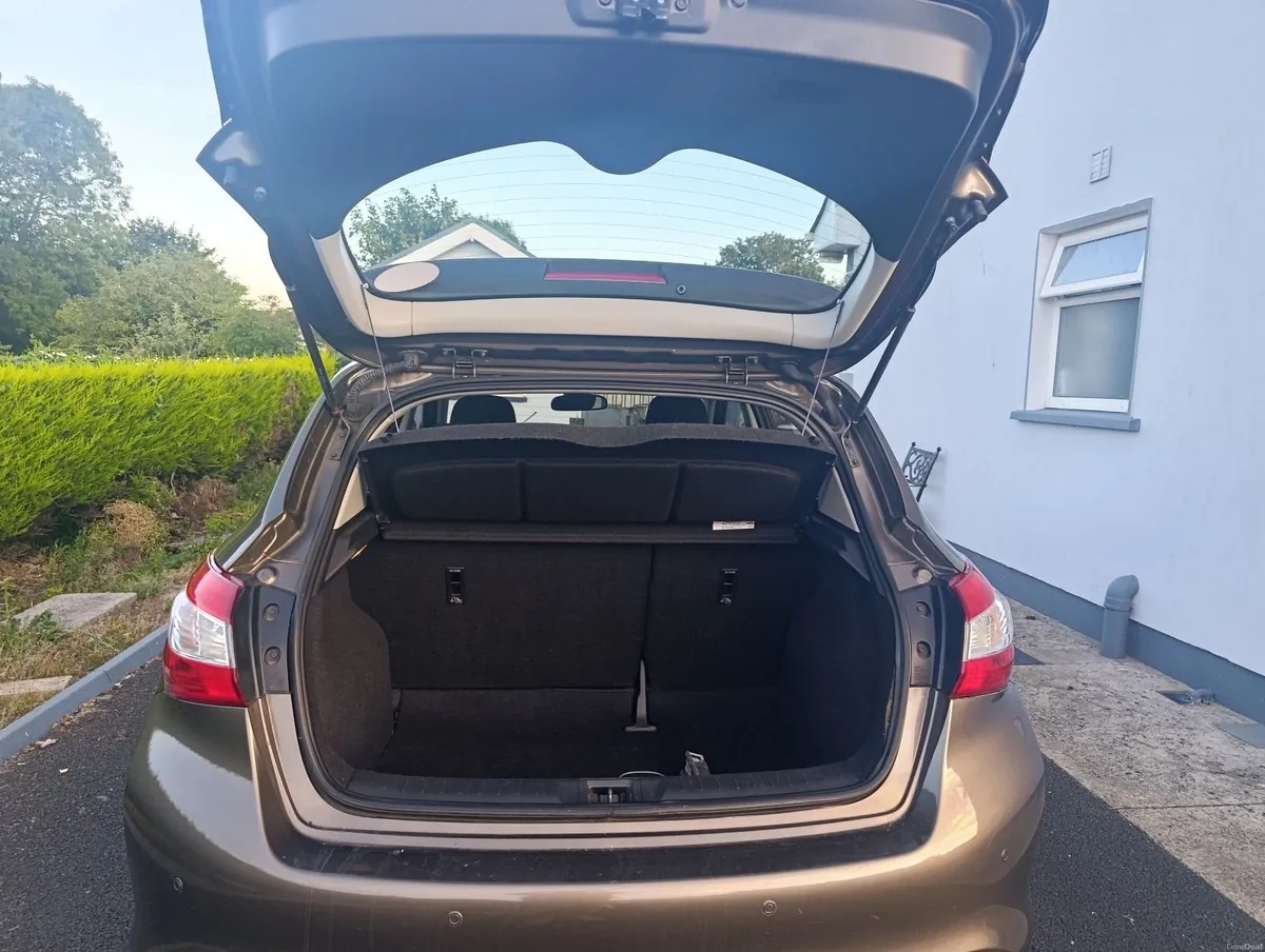 NISSAN PULSAR 1.2 PETROL SV 5DR -  LOW MILEAGE - Image 3