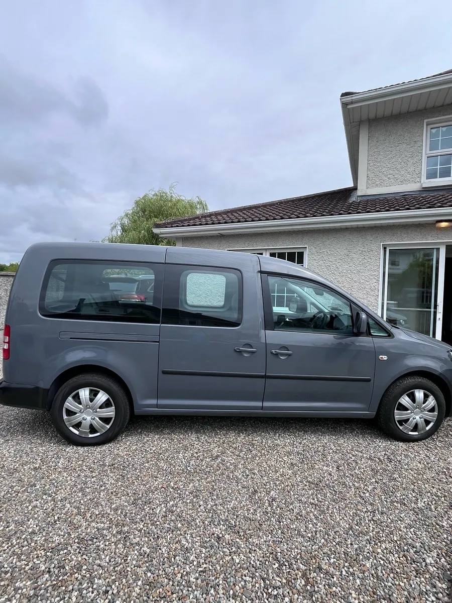 Volkswagen Caddy 7 seater - Image 4