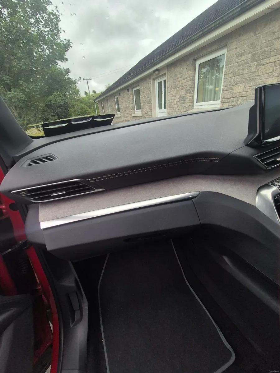 Peugeot 5008 2021 - Image 5