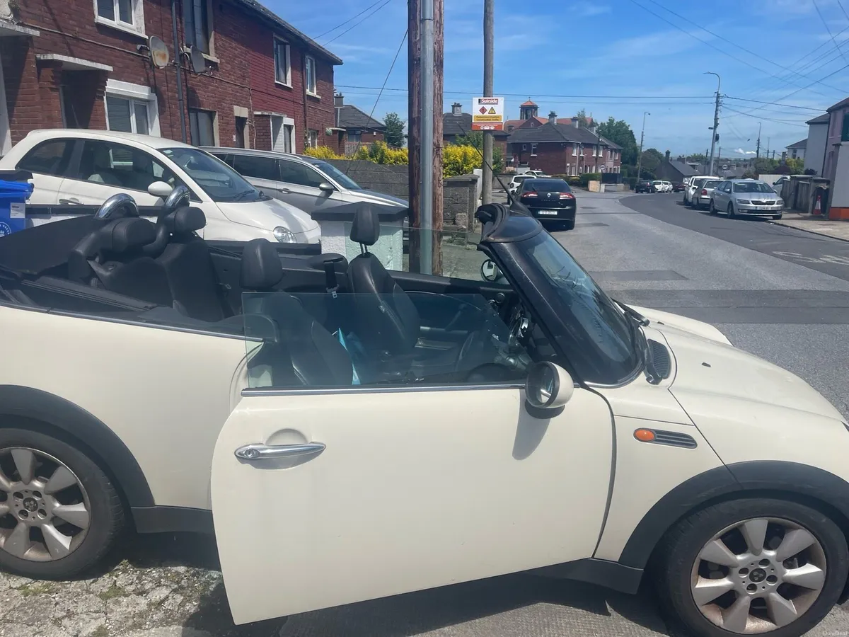 Mini Cooper Convertible Taxed & Tested 1.6L P 06 - Image 5