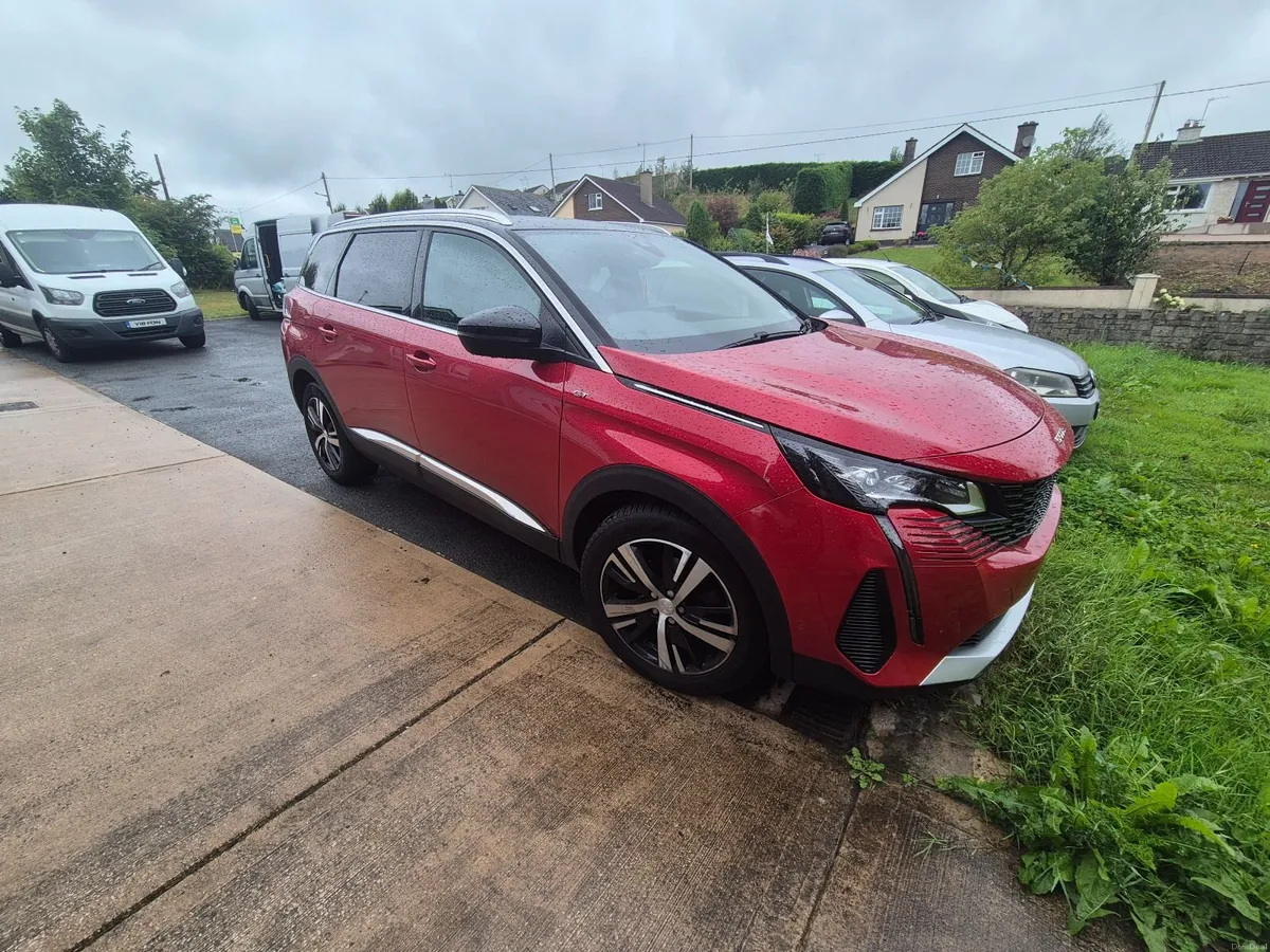 Peugeot 5008 2021 - Image 2