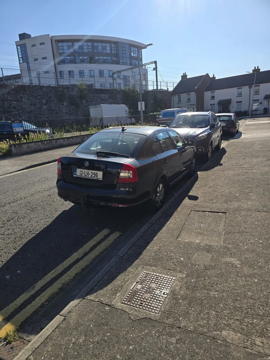 Car - Image 6