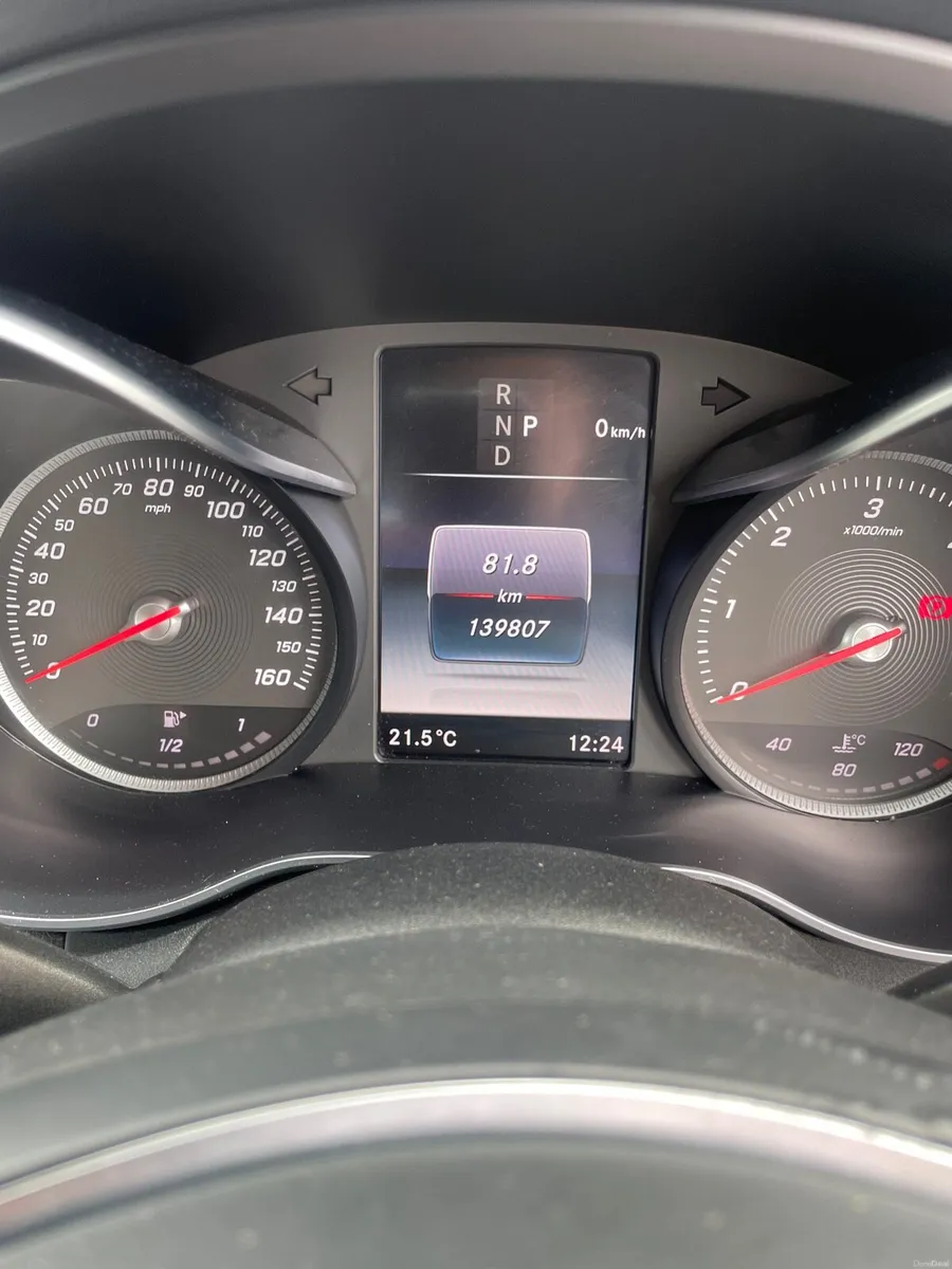 Mercedes C220 D SPORT - Image 6