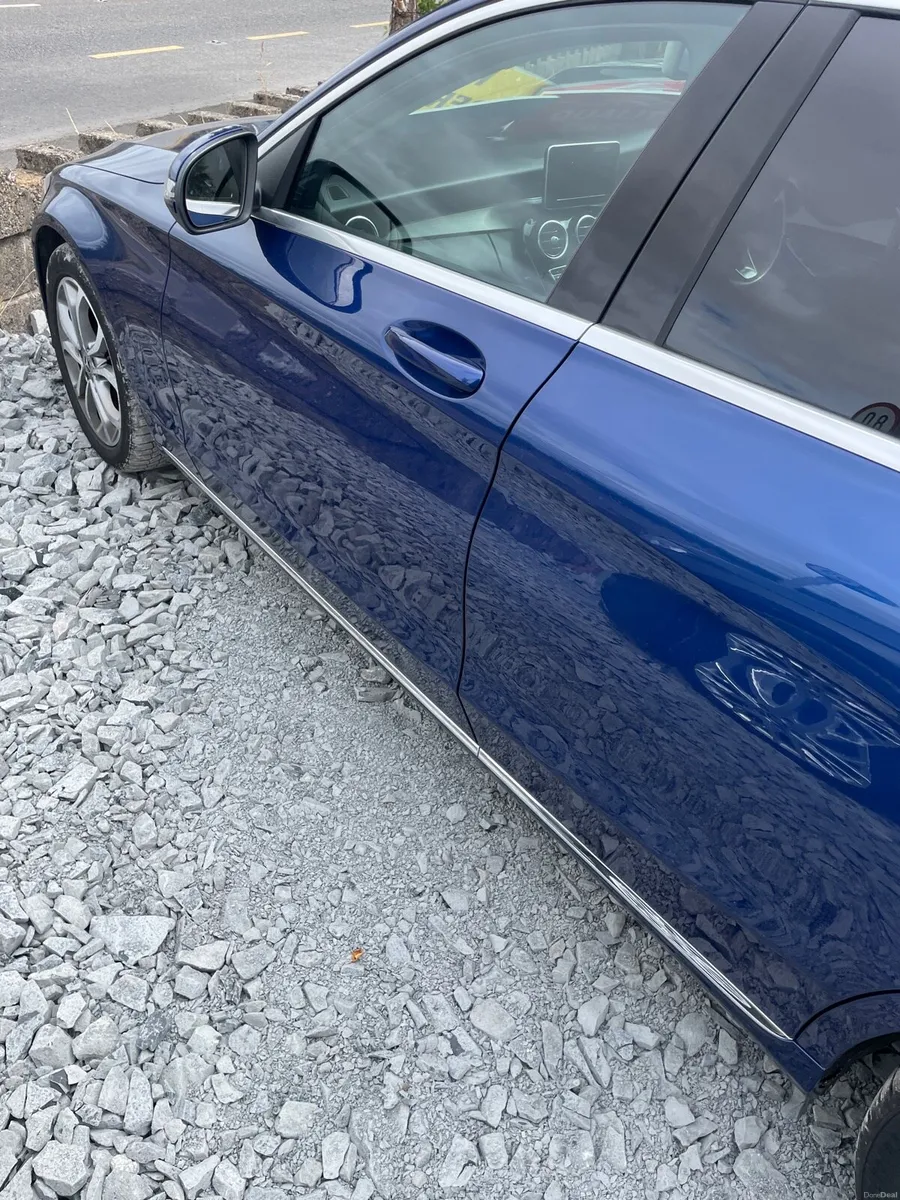 Mercedes C220 D SPORT - Image 3
