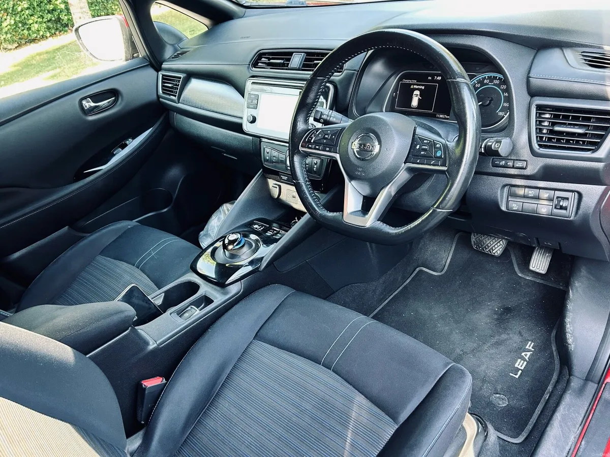 NISSAN LEAF SV PREMIUM PRO PILOT - Image 4