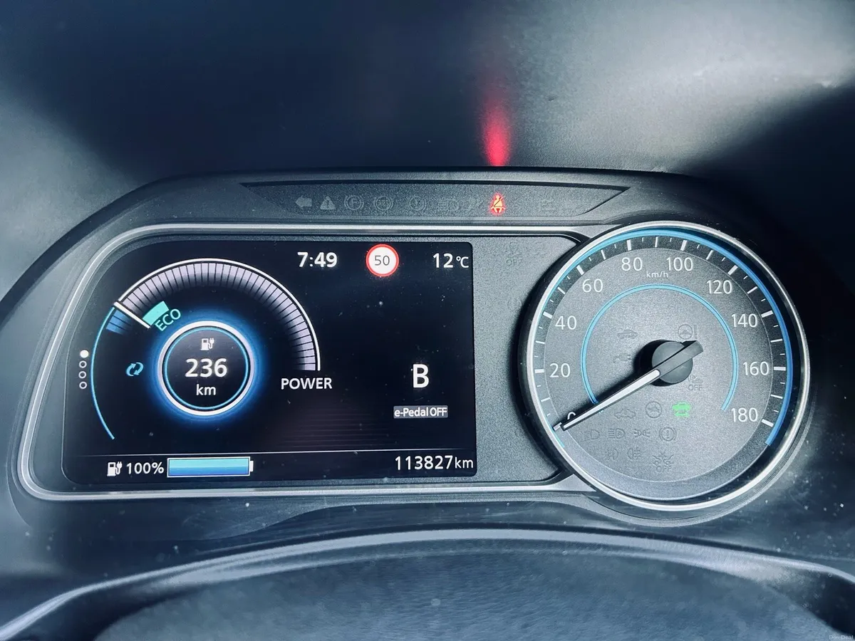 NISSAN LEAF SV PREMIUM PRO PILOT - Image 5