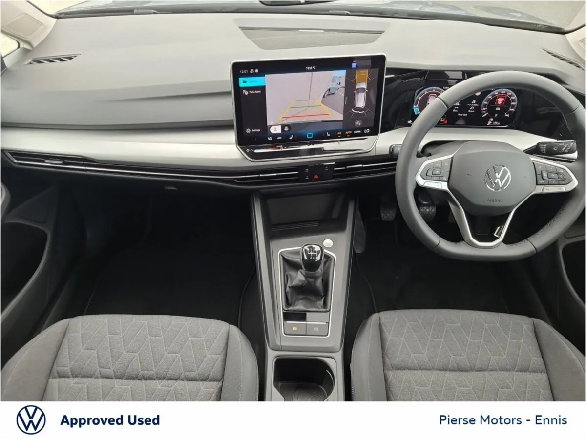 Volkswagen Golf EDITION 75 1.5 TSI 116HP - Heated - Image 4