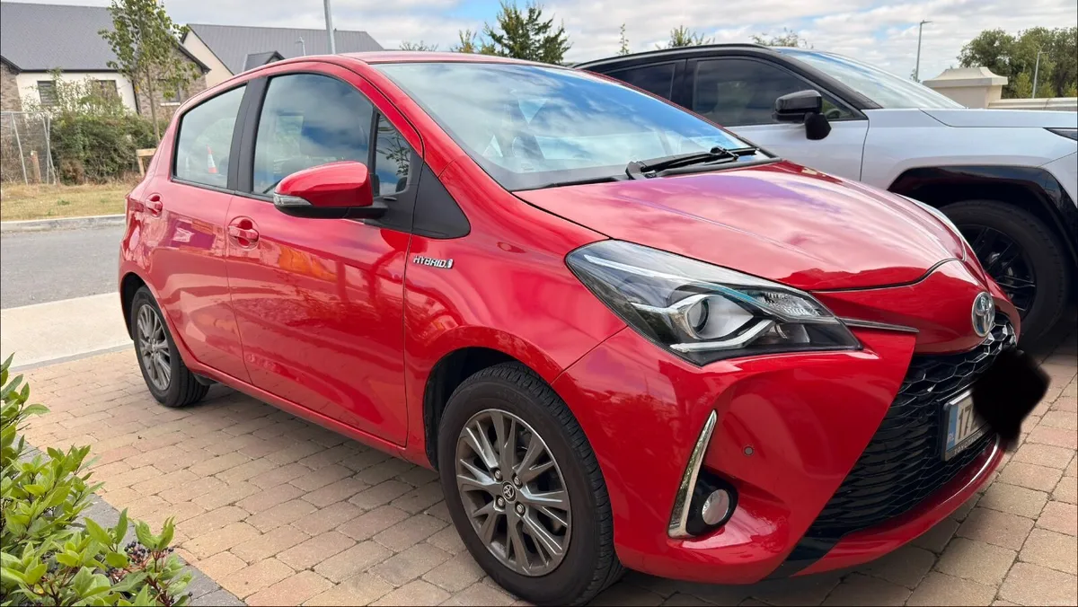 Toyota Yaris 1.5 Ltr ICON TECH HYBRID 5DR Auto - Image 2