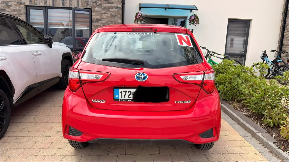 Toyota Yaris 1.5 Ltr ICON TECH HYBRID 5DR Auto - Image 3