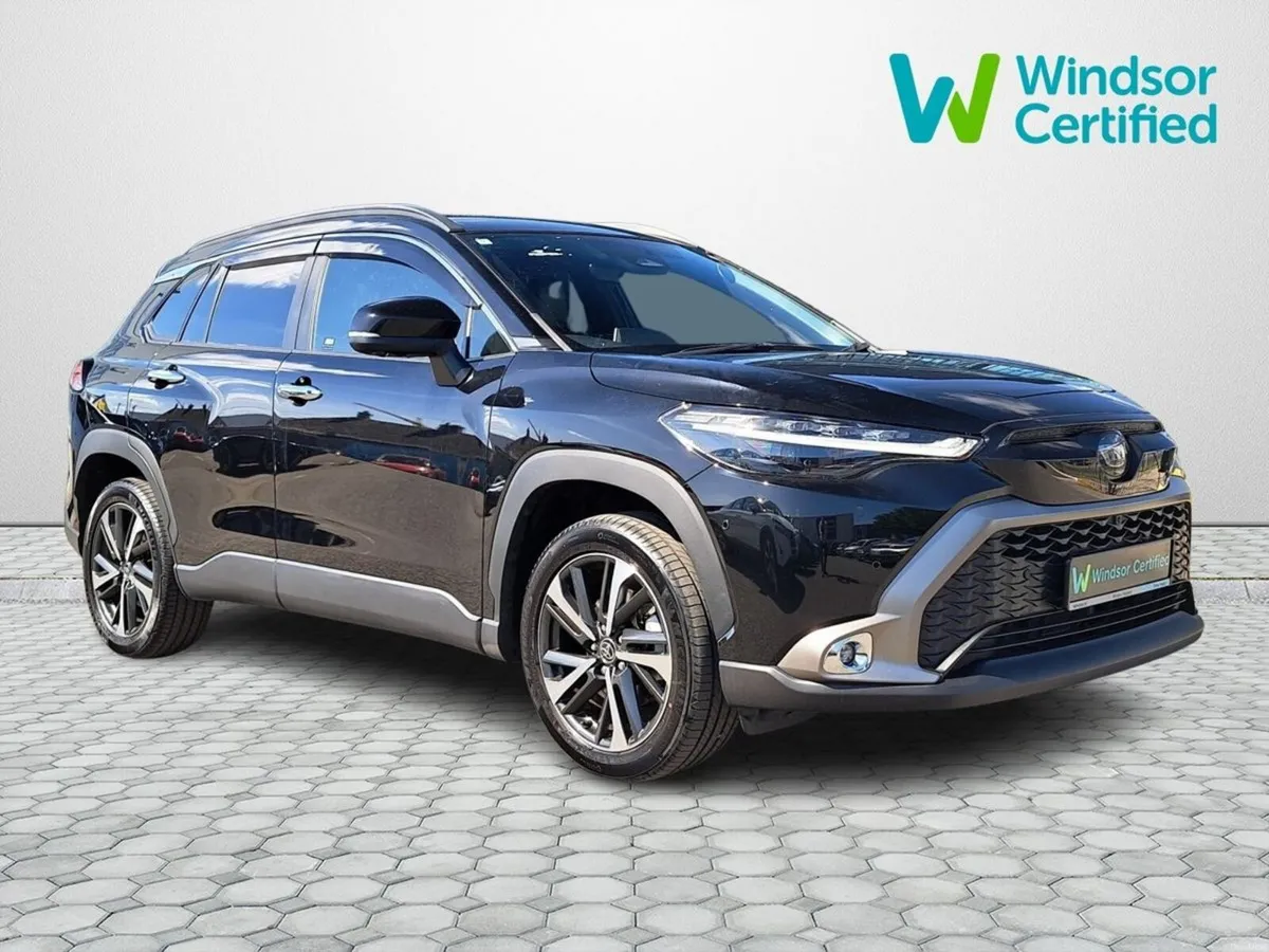 Toyota Corolla Cross AXIO HYBRID AUTO - Image 1