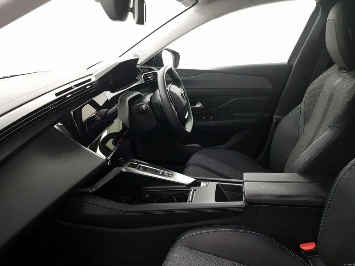 Peugeot 408 1.2 Puretech 130bhp Auto Allure - Image 4