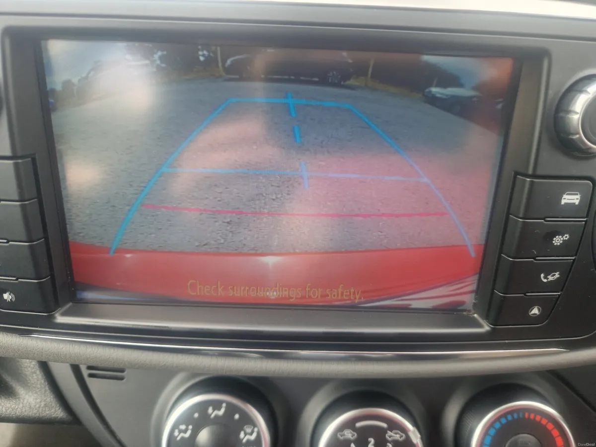 Toyota Yaris 2016 - Image 3