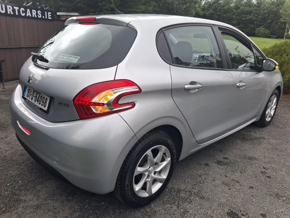 151 Peugeot 208 1.0L Petrol Only 40,000 miles... - Image 4