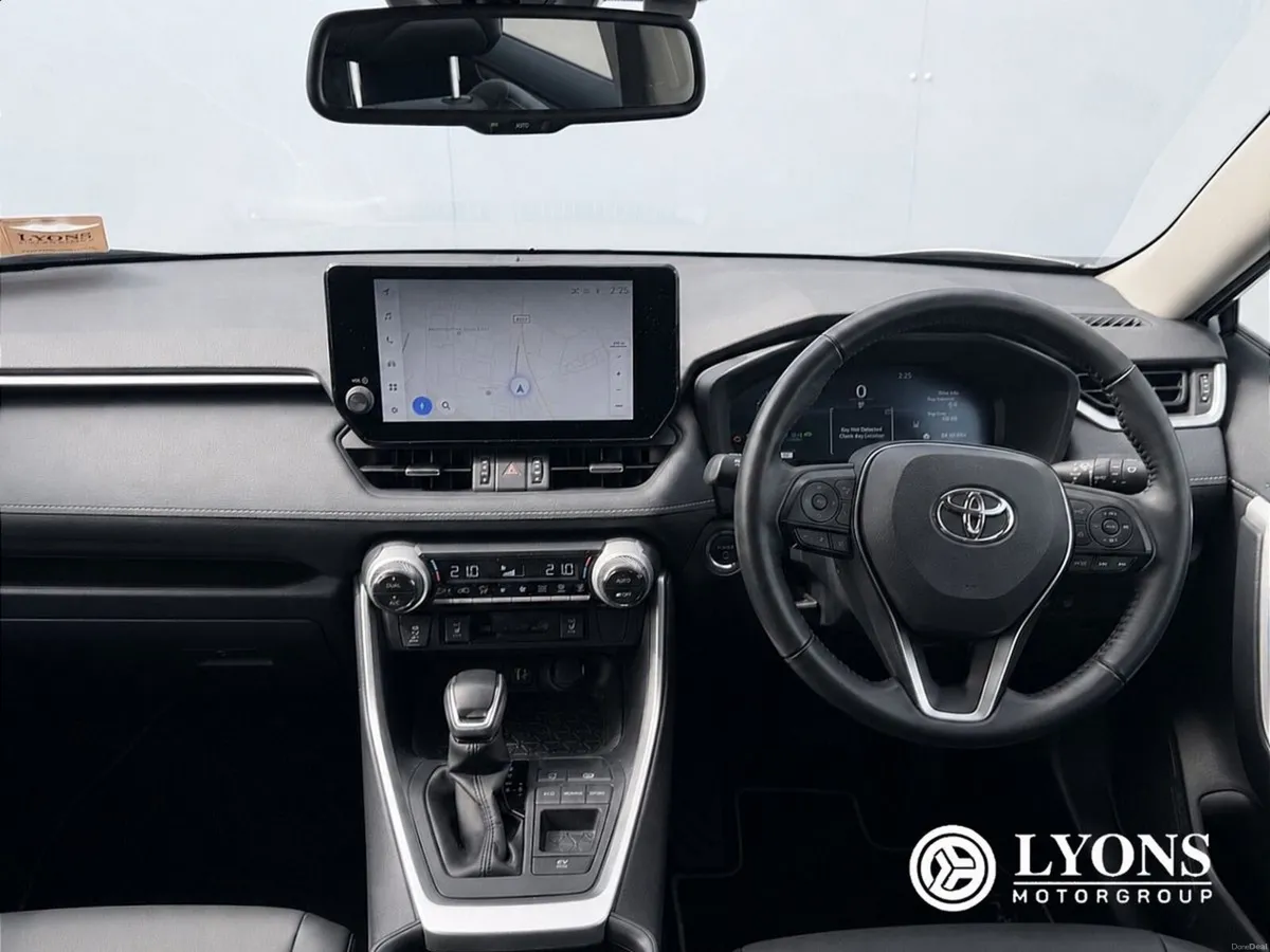 Toyota RAV4 2.5 Hybrid Sol 2WD - Image 4