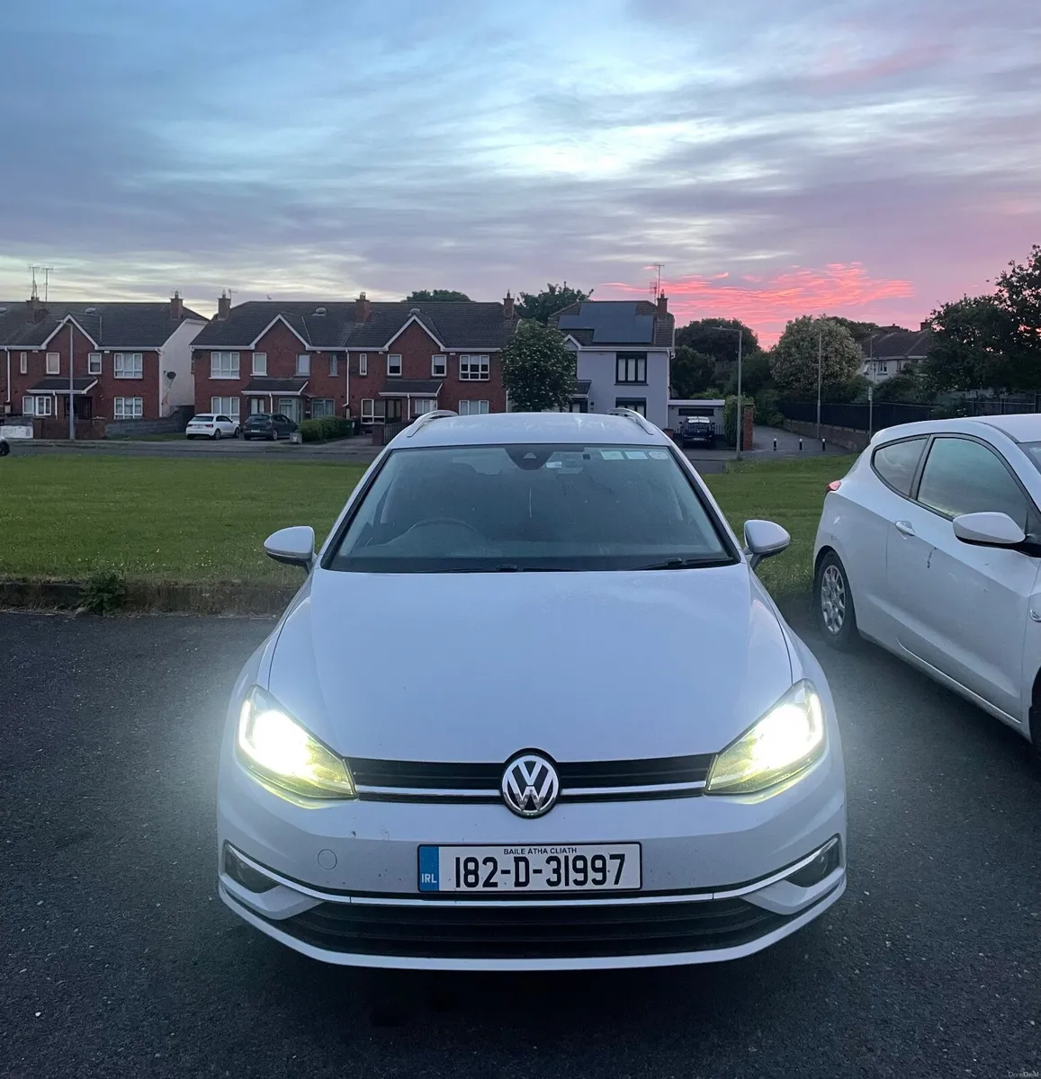 Volkswagen Golf 2018 Estate Automatic - Image 2