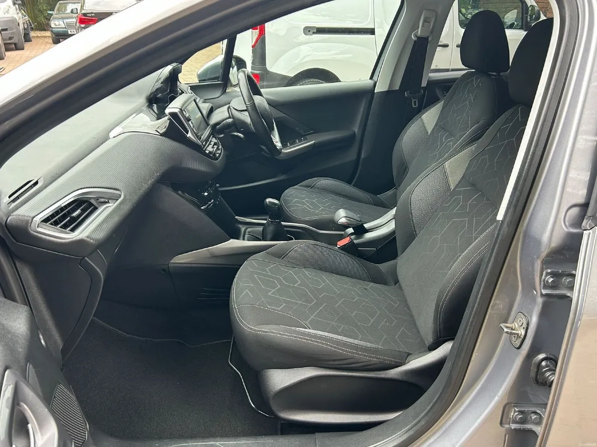 Peugeot 2008 1.2 ACTIVE 2019 - Image 4