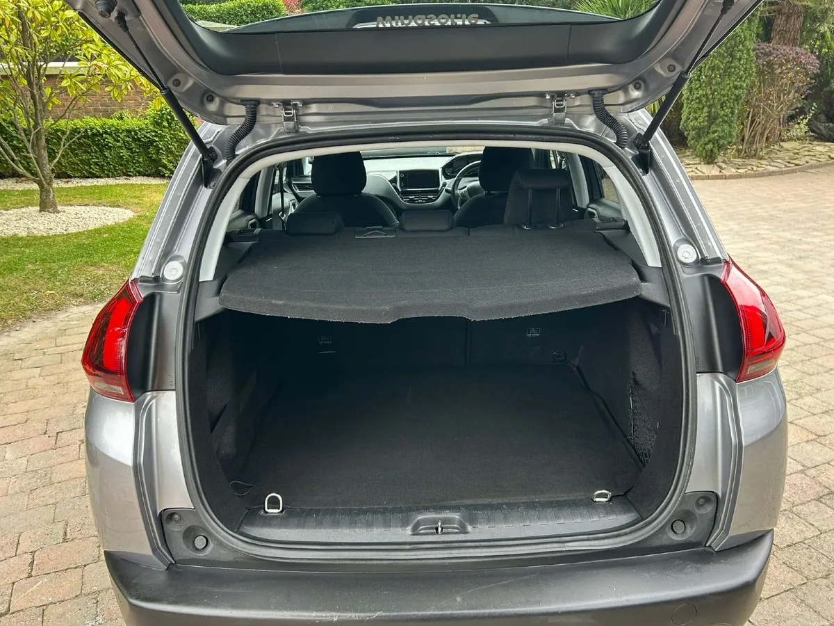 Peugeot 2008 1.2 ACTIVE 2019 - Image 6