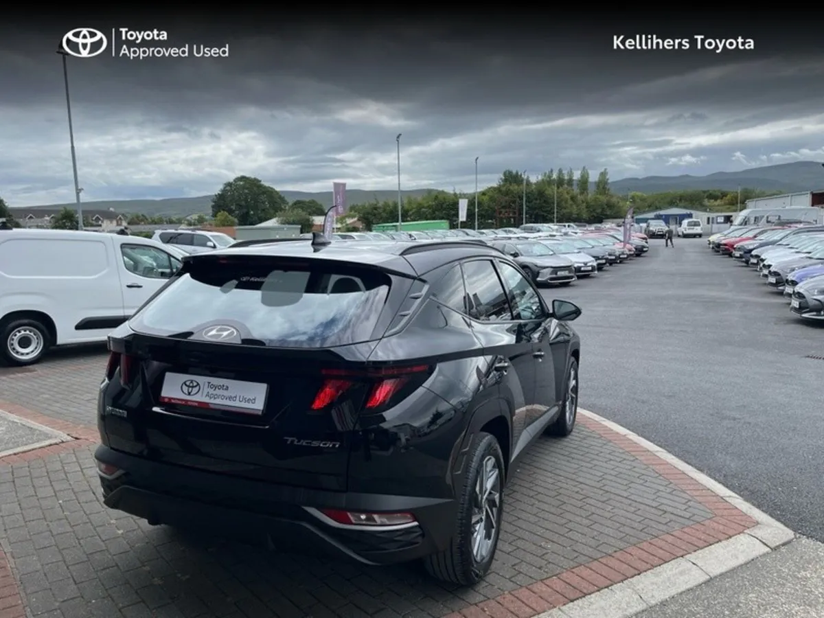Hyundai Tucson EXECUTIVE 5DR - Image 2