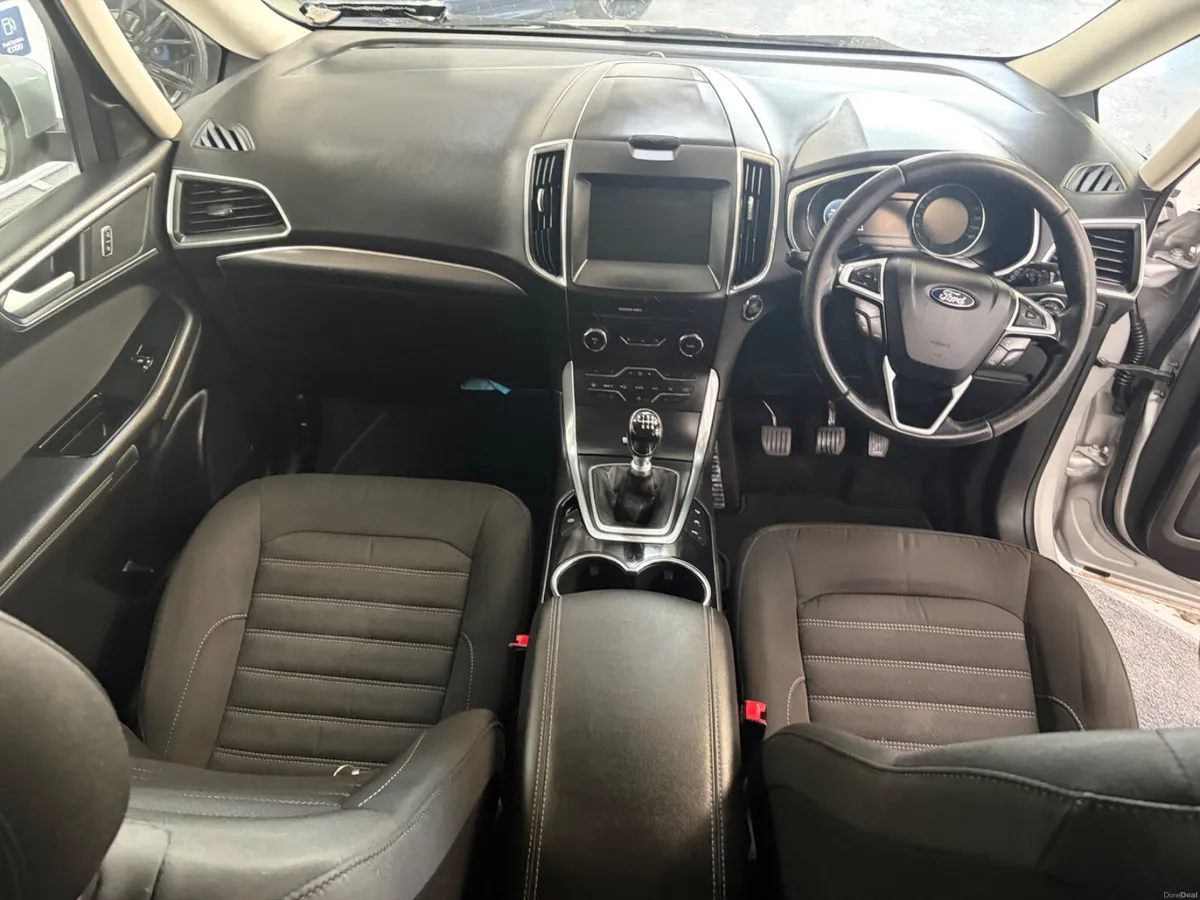 Ford Galaxy 2019. 2.0TDI  TITANIUM - Image 3