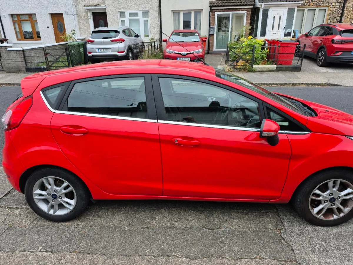 Ford Fiesta - Image 4