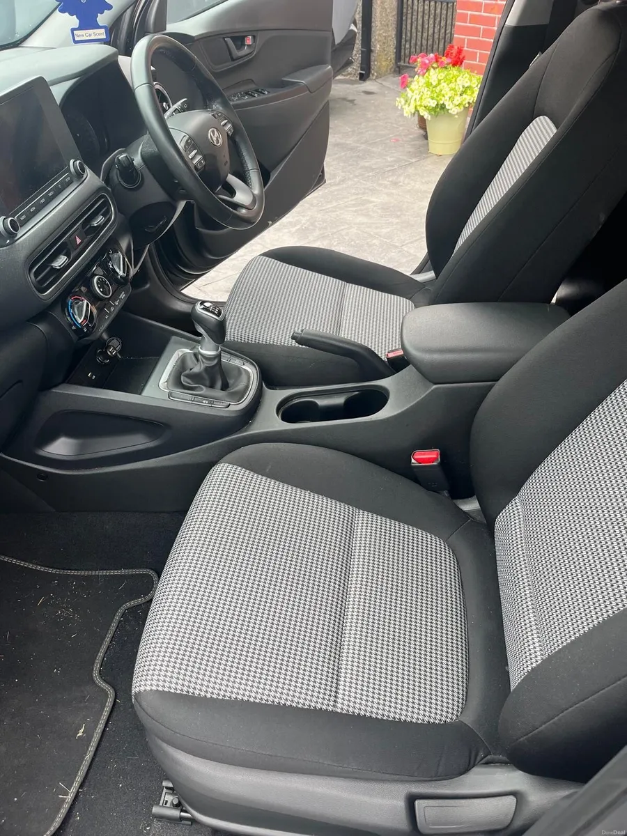 Hyundai KONA 2021 - Image 6