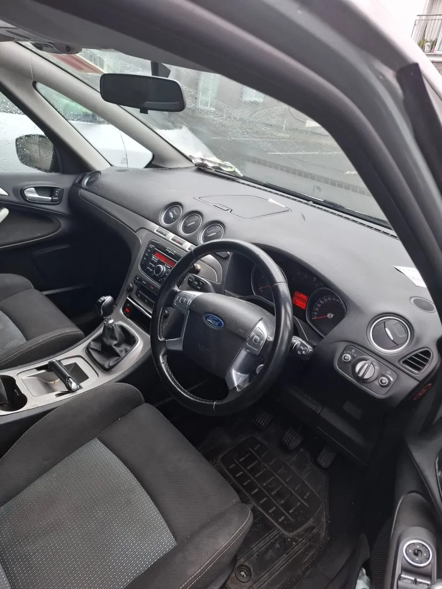 Car for sale - Image 2