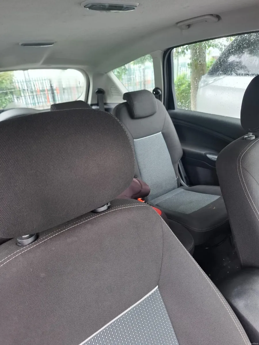 Car for sale - Image 6