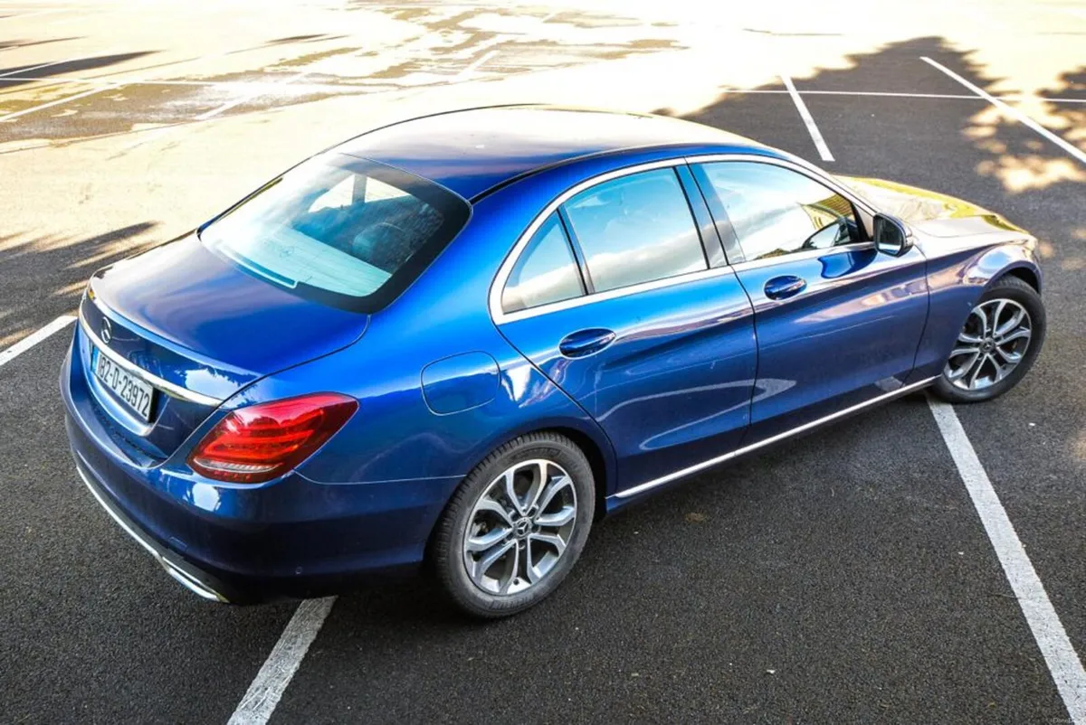 Mercedes Benz C220 2018 - Image 2