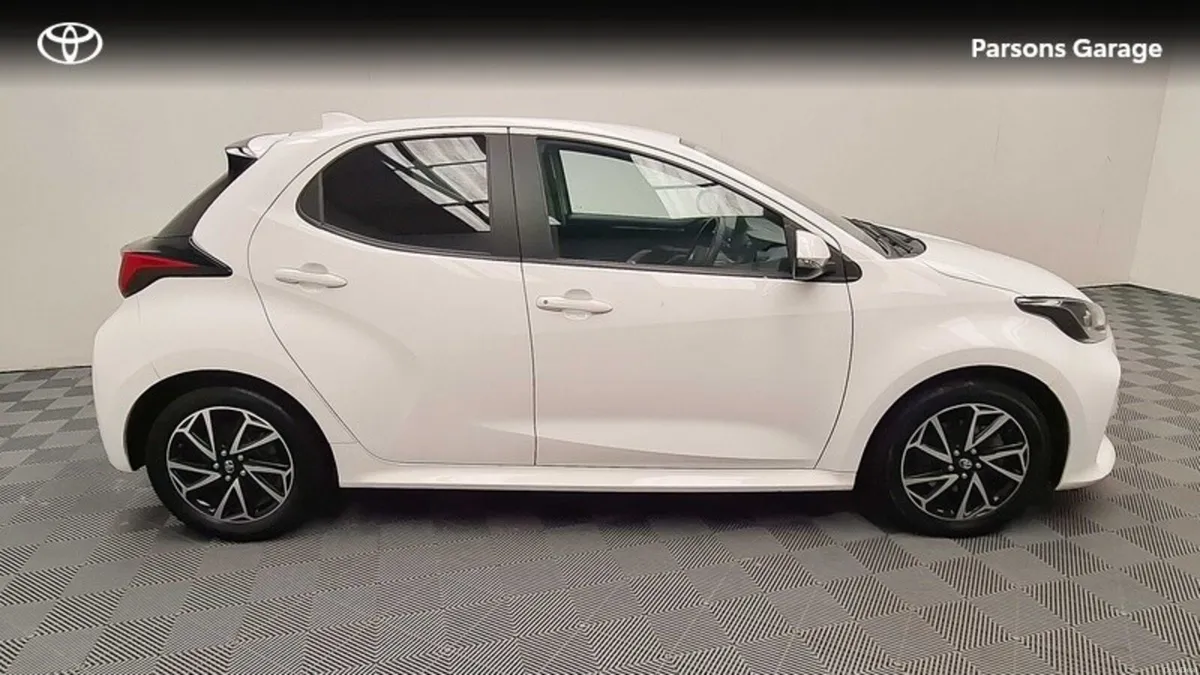 Toyota Yaris - Image 3