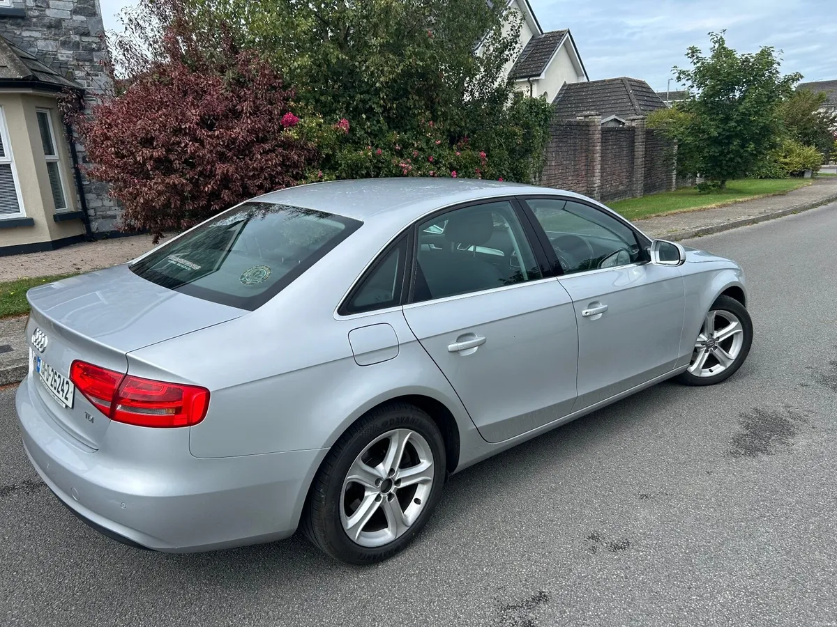 2013 Audi A4 sport high spec model 2.0 TDI 143 bhp - Image 6