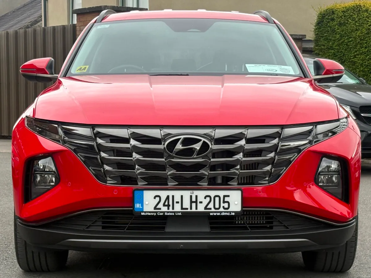 Hyundai Tucson 1.6 Diesel Executive Plus *Low Mile - Image 2