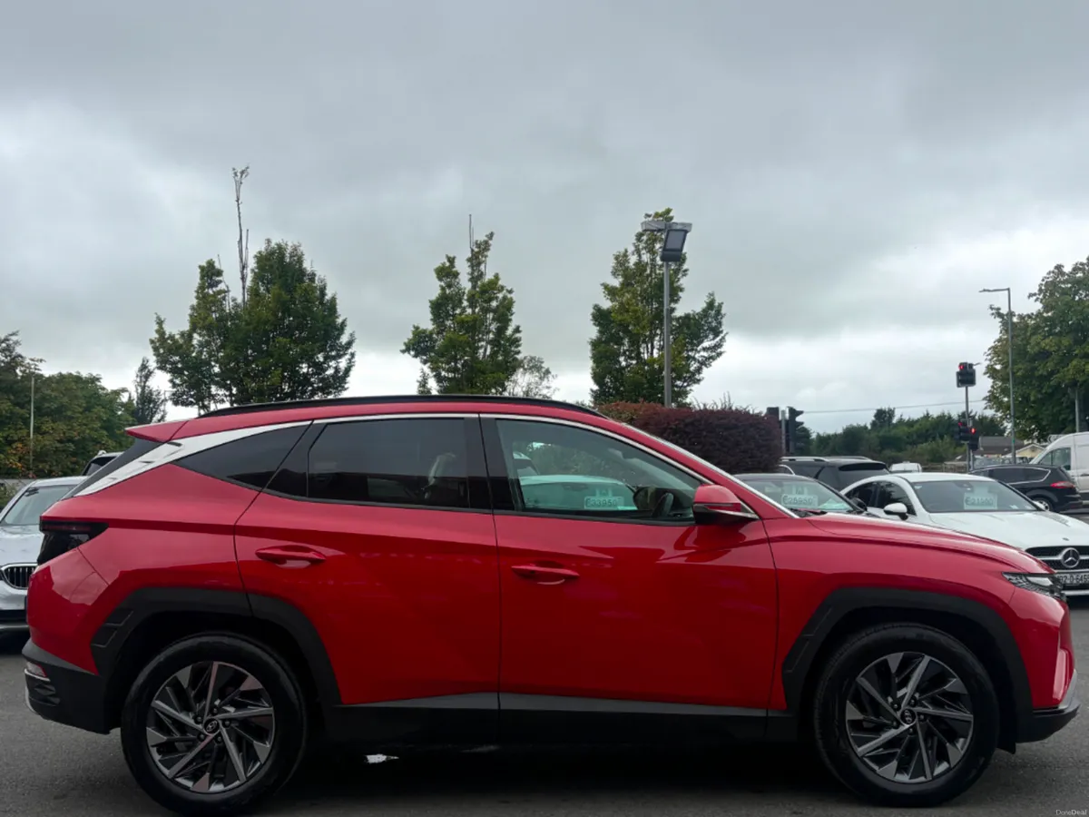 Hyundai Tucson 1.6 Diesel Executive Plus *Low Mile - Image 4