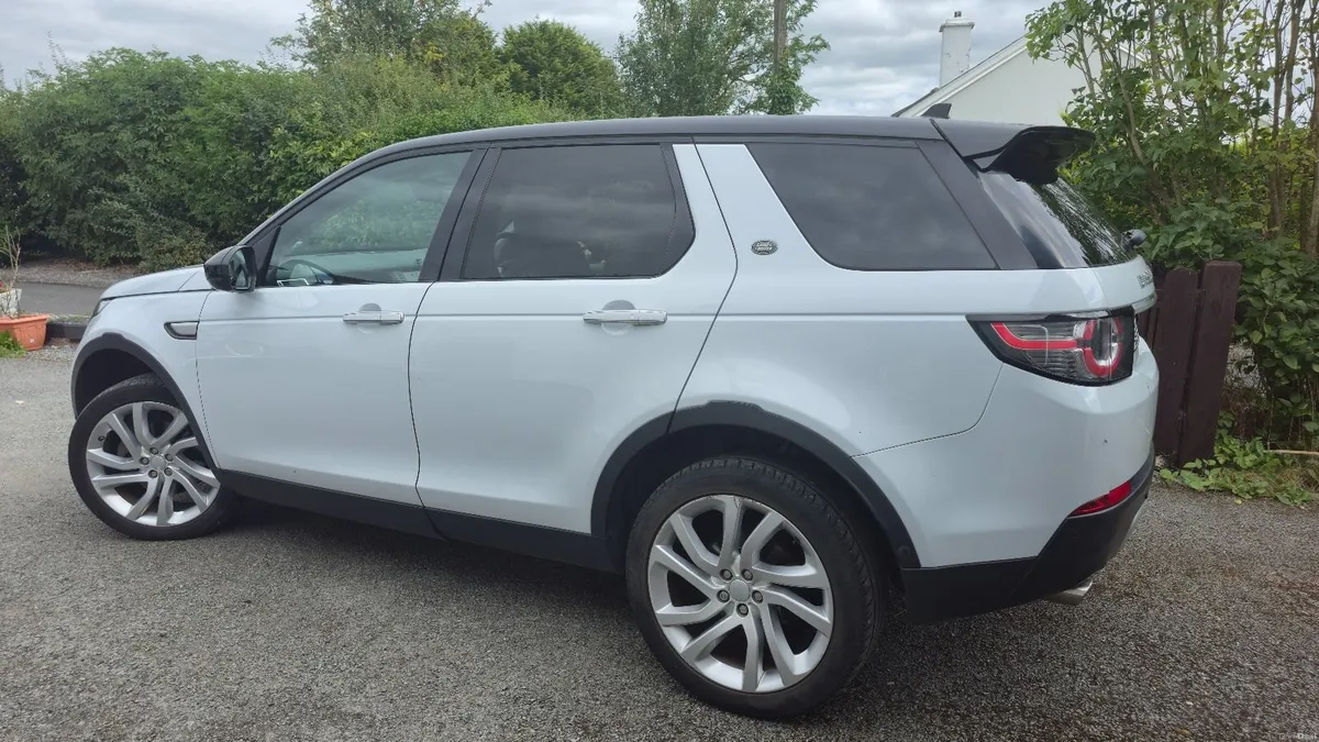 161 Land Rover Discovery Sport Luxury (New Engine) - Image 2