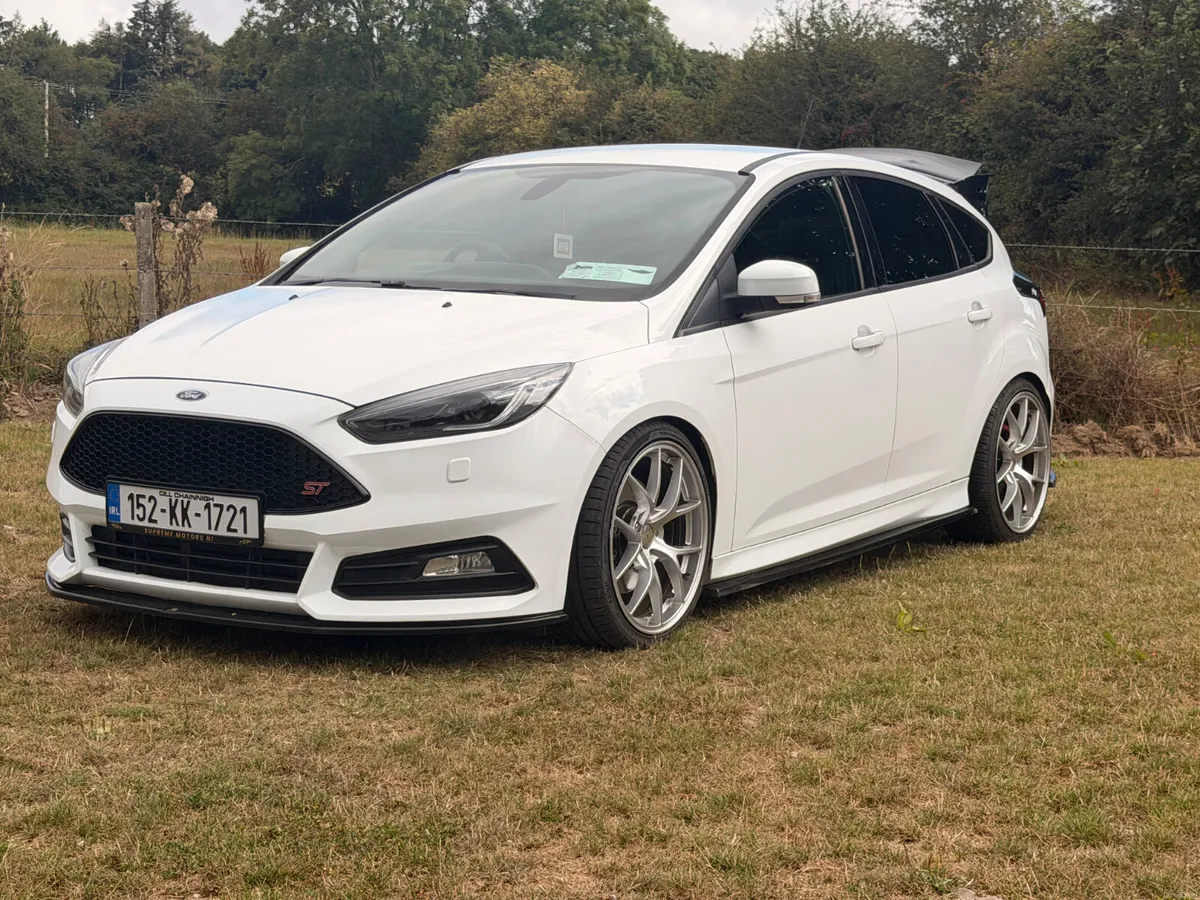 Ford Focus ST2 2015 - Image 2