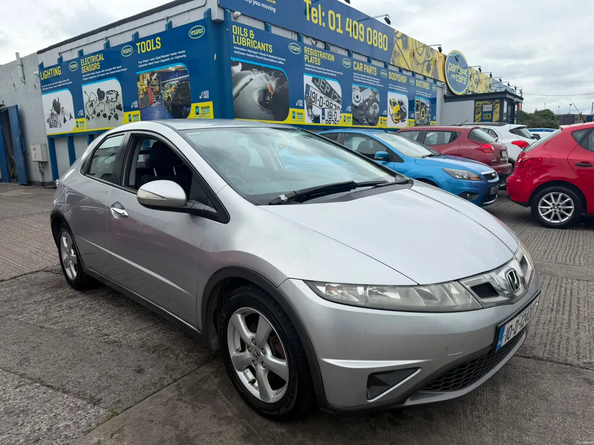 Honda Civic 2010 Automatic - Image 6