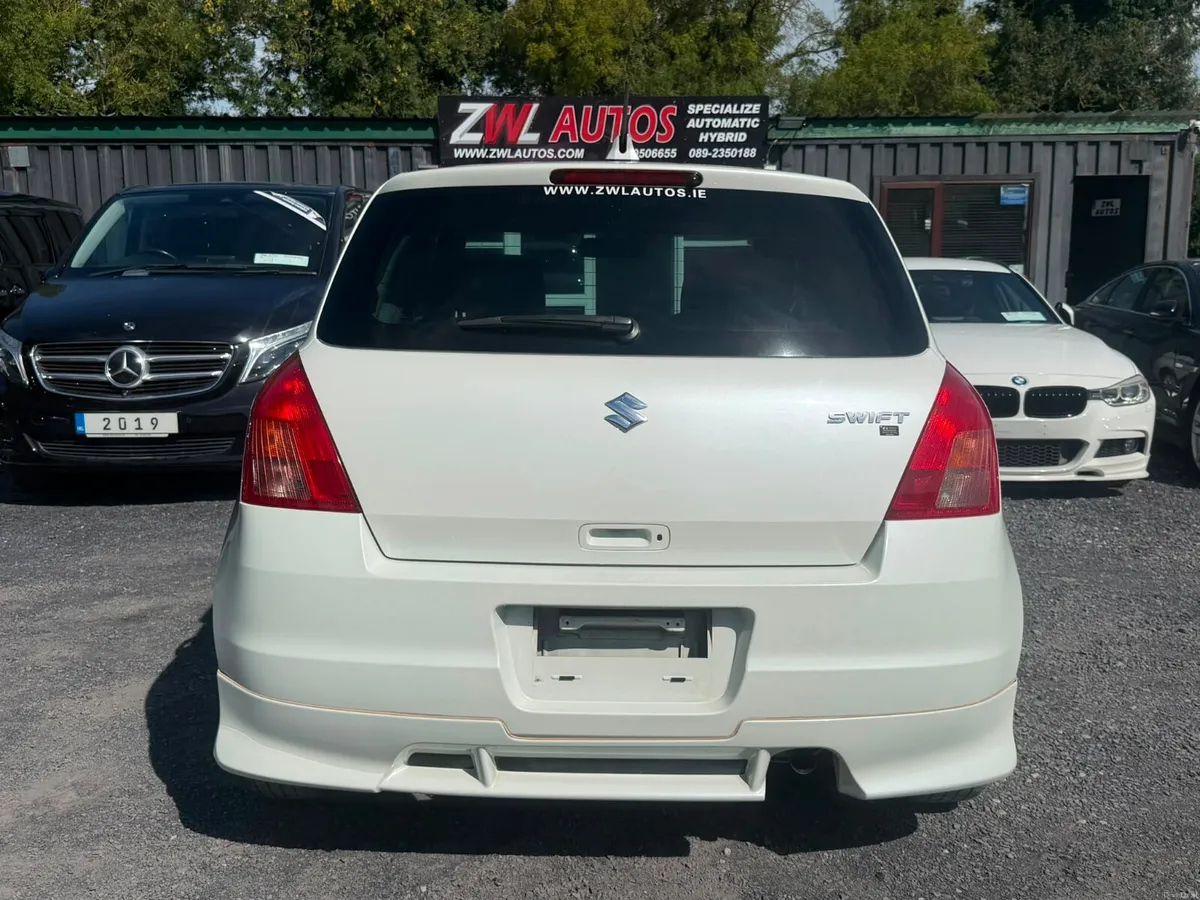 09 Suzuki Swift 1.2 - Image 6