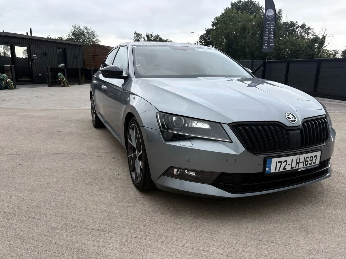 Skoda Superb TDI Sportline 150PS 5DR High Spec - Image 1