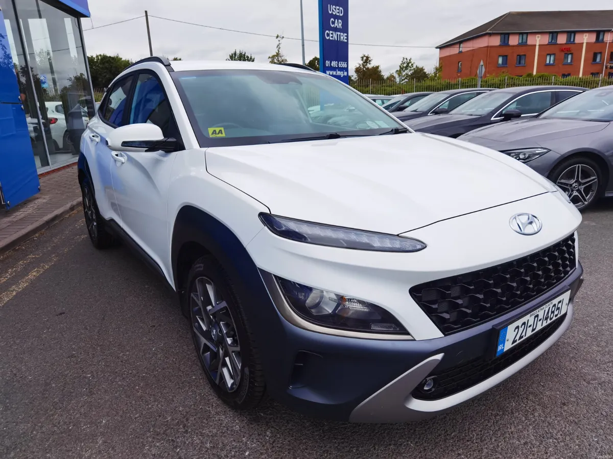 HYUNDAI KONA EXECUTIVE AUTOMATIC PETROL HYBRID - Image 3