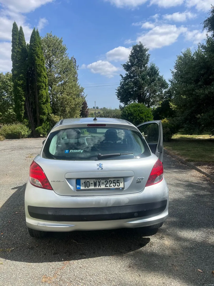 Peugeot 207 2010 - Image 2