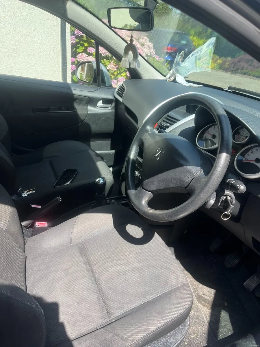 Peugeot 207 2010 - Image 6