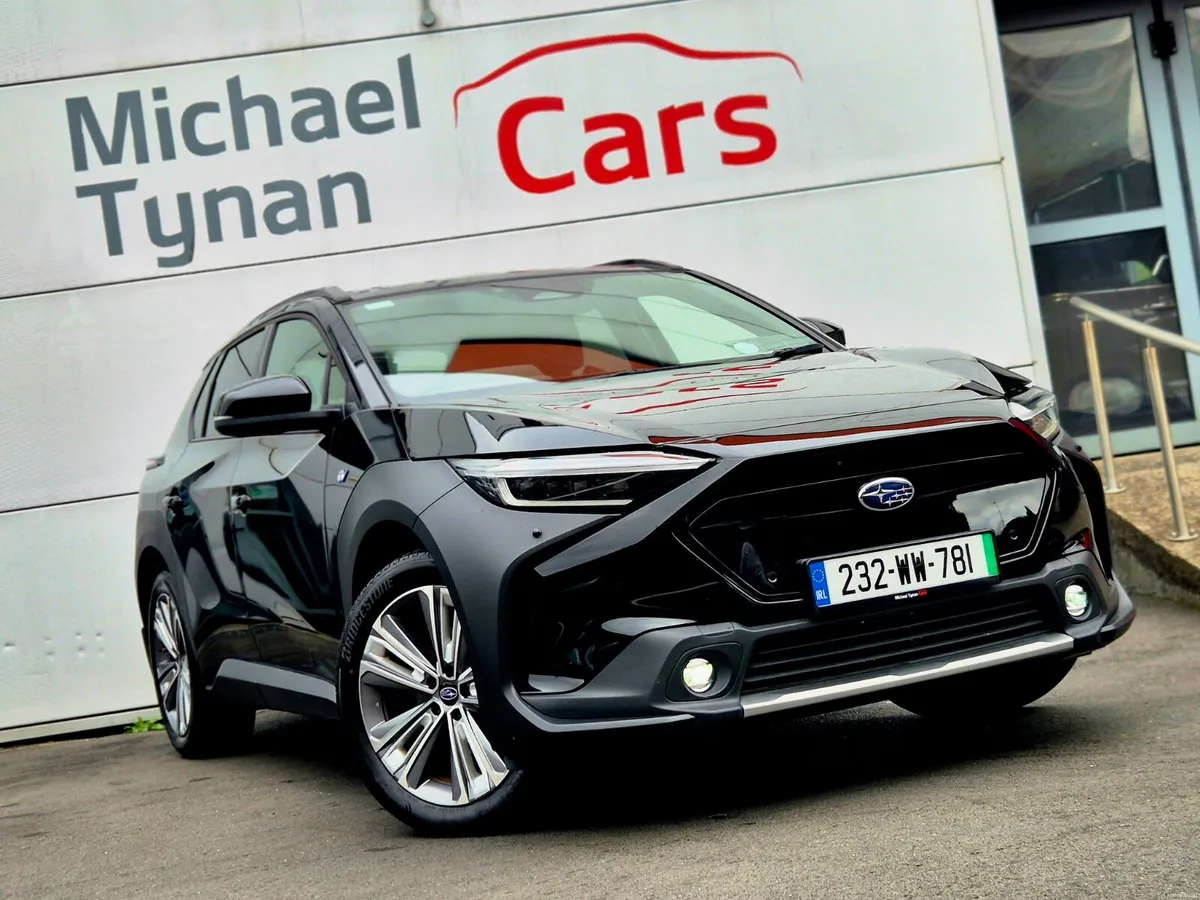 2023 Subaru Solterra 71kwh, Sunroof, 20" Alloys - Image 4