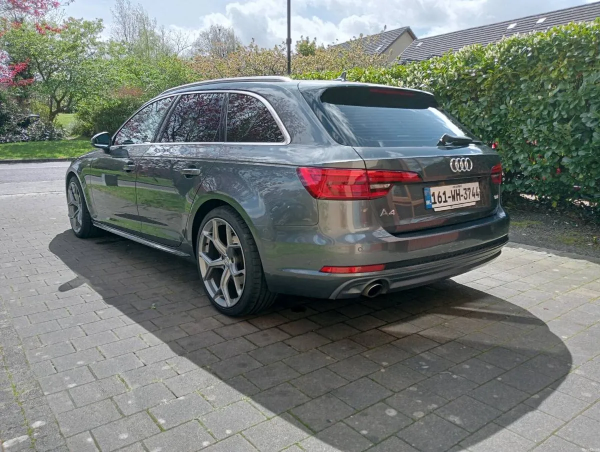AUDI A4 S-Line Automatic - Image 3