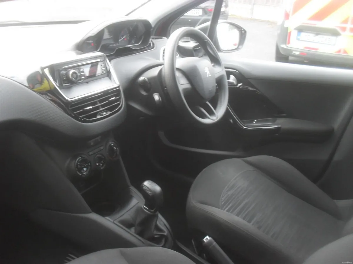 1 YEAR WARRANTY Peugeot 208 2017 - Image 6