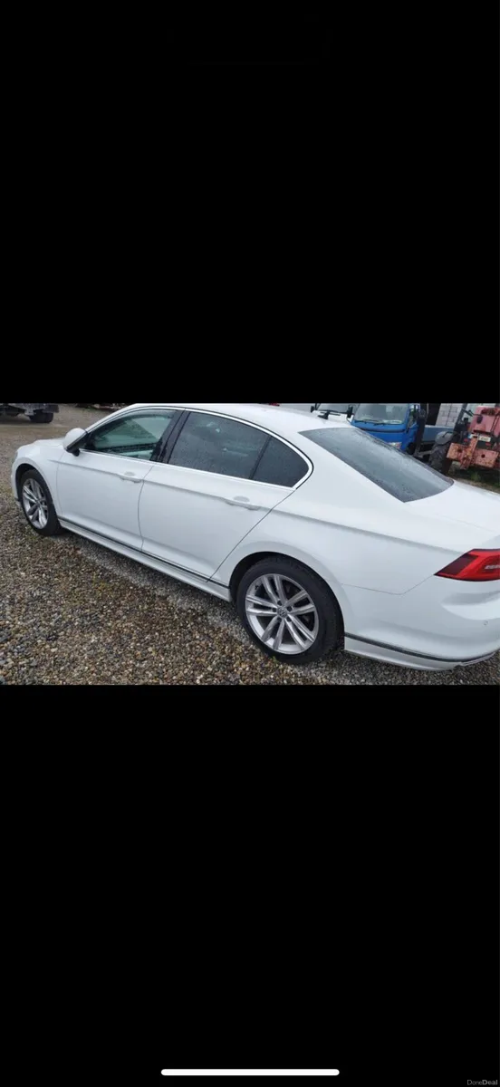Volkswagen Passat - Image 3