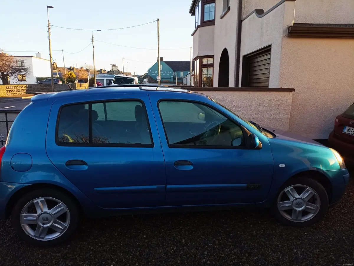 Renault Clio 2006 - Image 2