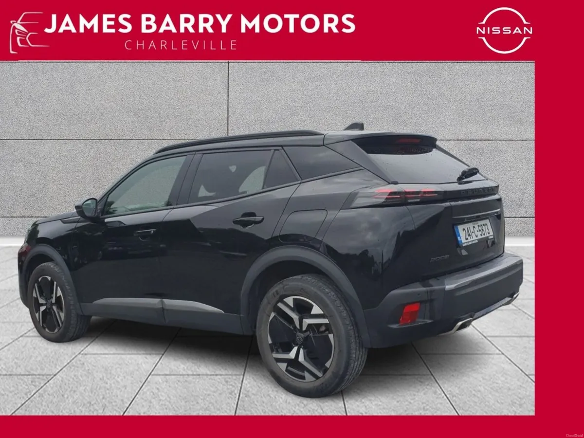 Peugeot 2008 1.2P Allure // Just In - Image 3