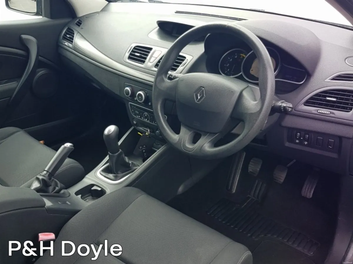 Renault Megane COUPE - Image 5